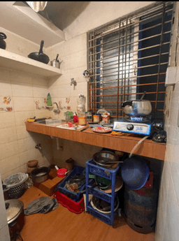 পাঁচতলা বিল্ডিং এর নিচ তলাতে দক্ষিণমুখী ফ্লাট বড় প্রশস্ত বারান্দা একটা বড় বেডরুম ছোট ডাইনিং বাথরুম রান্নাঘর ভাড়া হবে চাকরিজীবী ছোট ফ্যামিলি অথবা চাকরিজীবী ব্যাচেলার  thumbnail 3