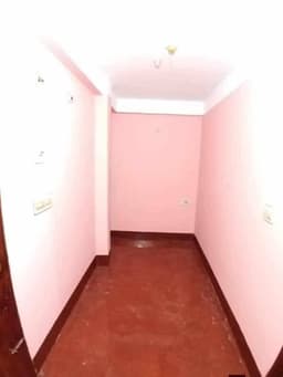 বেডরুম 2টি(অনেক বড়), ডাইনিং, রান্নাঘর, বাথরুম(1টি)। রান্নাঘর ও বাথরুম টাইলস করা। thumbnail 3